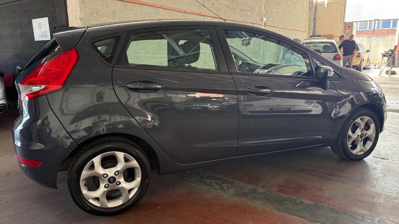 Ford Fiesta 1.4 TDCi 5p. Titanium