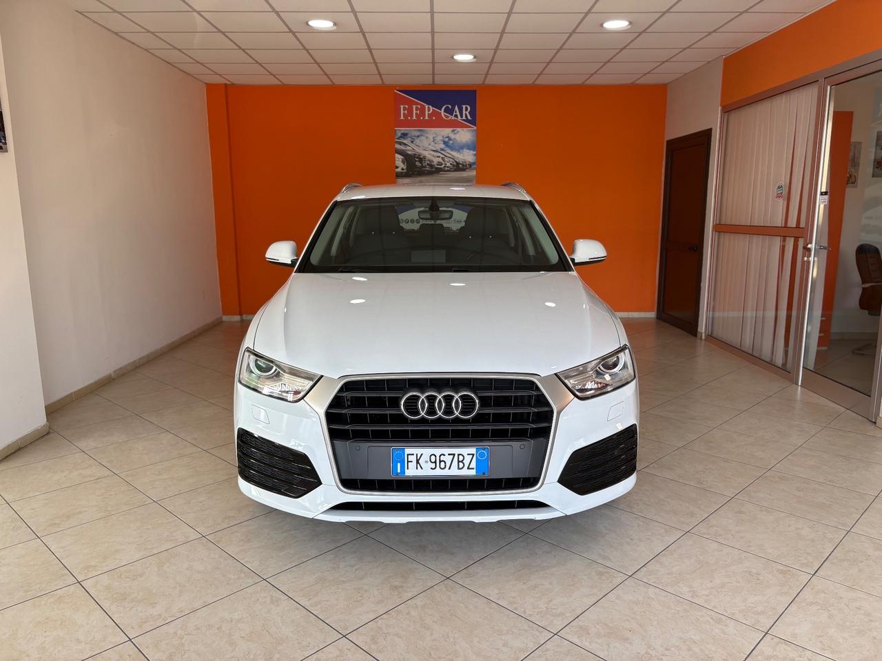 Audi Q3 2.0 TDI 120 CV Sport permuta e finanziamenti