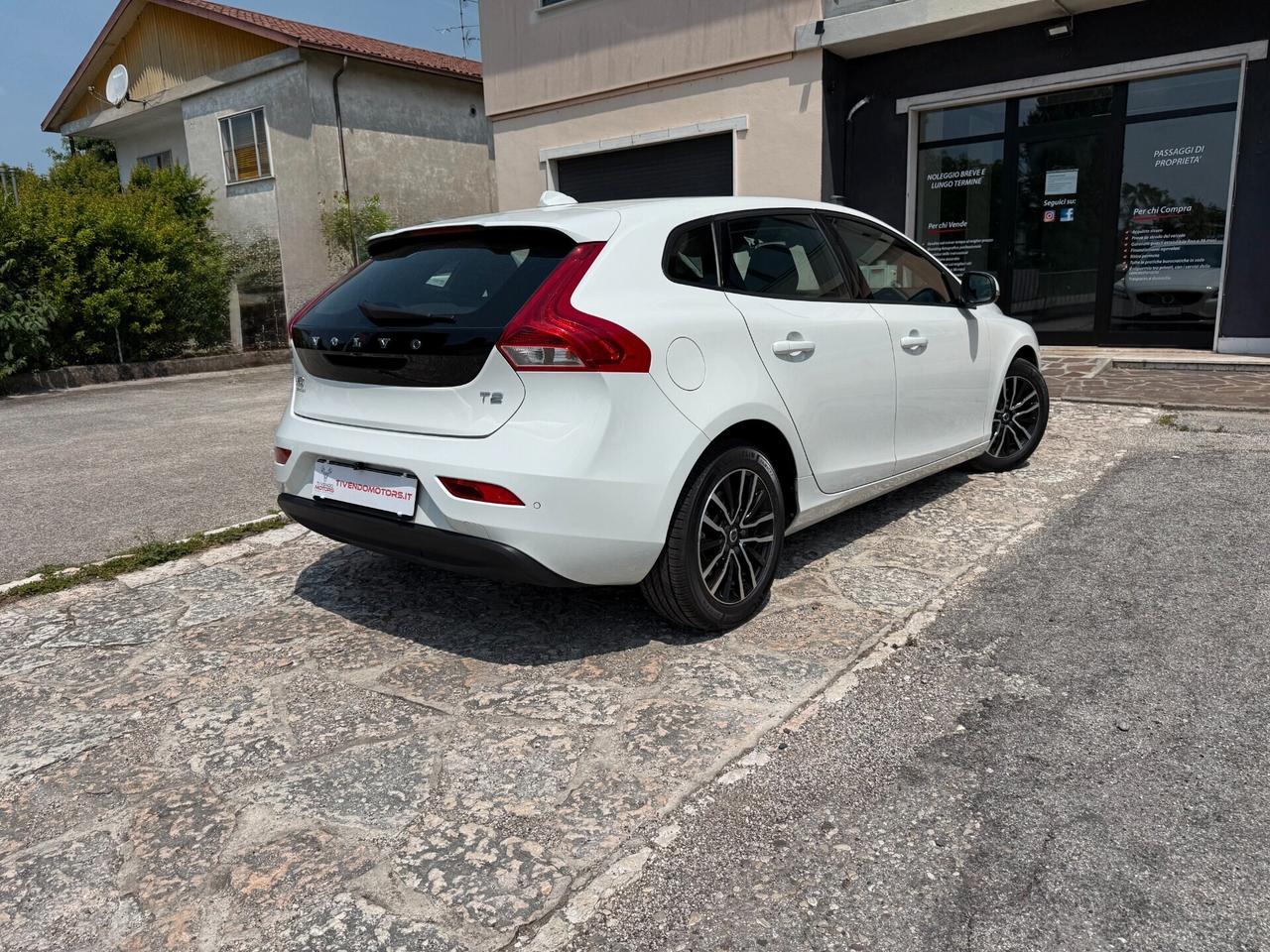 Volvo V40 T2 Momentum