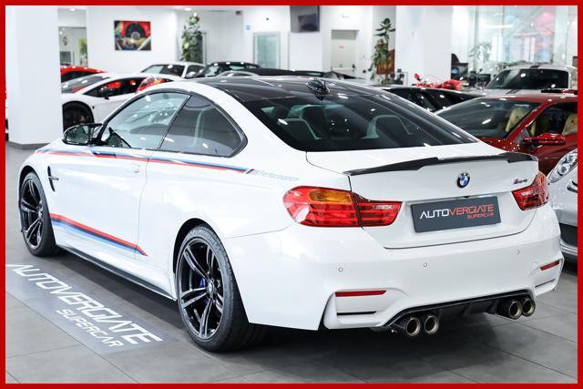 BMW M4 Coupé | M PERFOMANCE | FULL CARBON SPEC