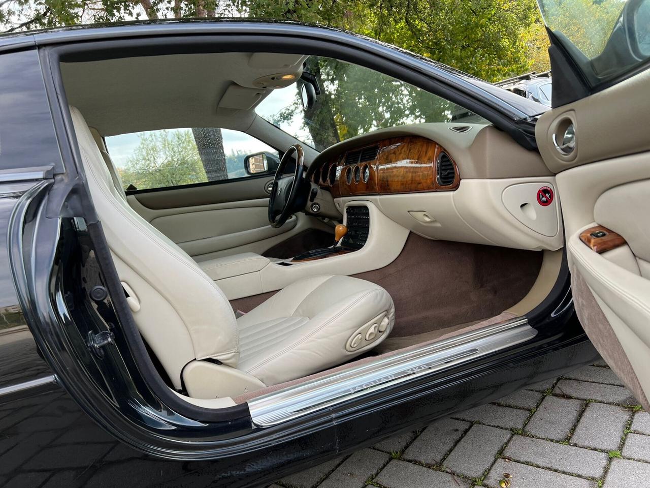 Jaguar XK XK8 4.0 Coupé V8