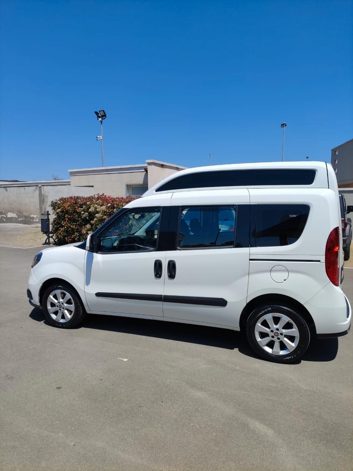 Fiat Doblò 1.6 MJT DISABILI TETTO ALTO - 2018