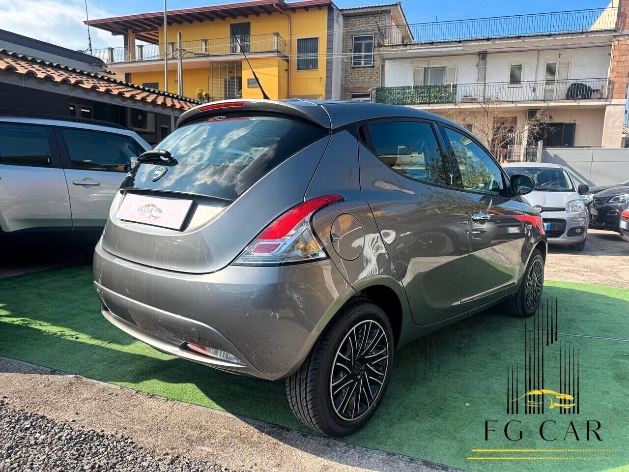 Lancia Ypsilon 1.2 69 CV 5 porte Platinum 02/2018