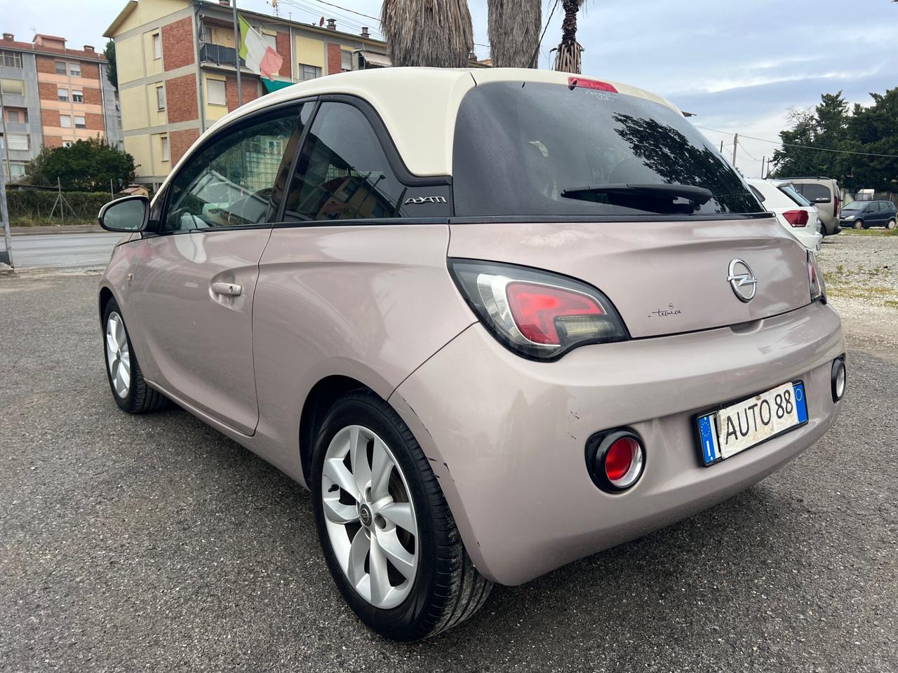 Opel Adam 1.2 70 CV Glam