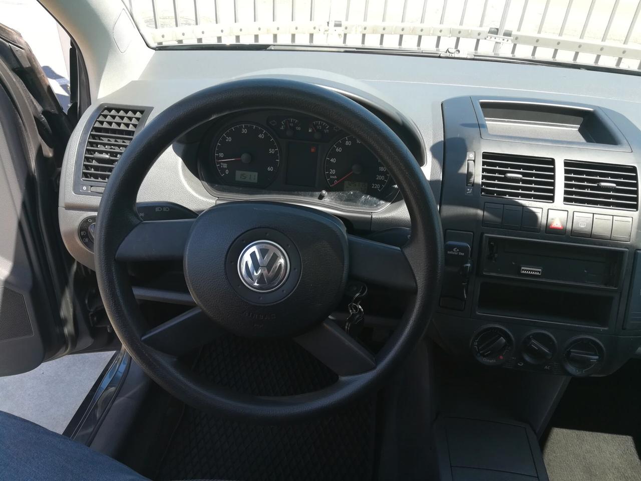 Volkswagen Polo 1.4 Benz. 75 cv UNICOPROPRIETARIO