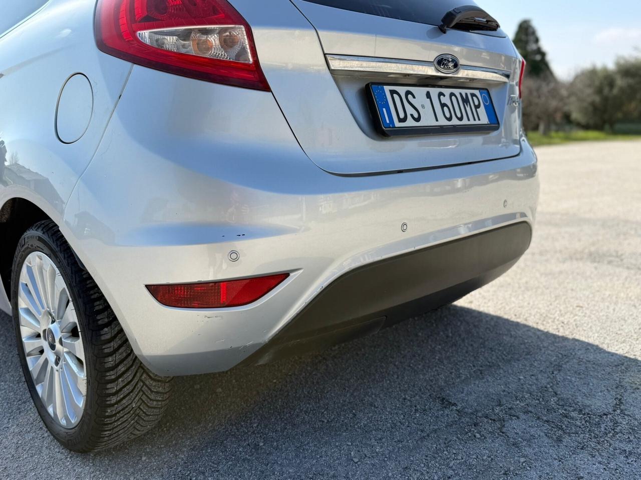 Ford Fiesta Titanium 1.2 benzina Unipro NEOPATENTATI