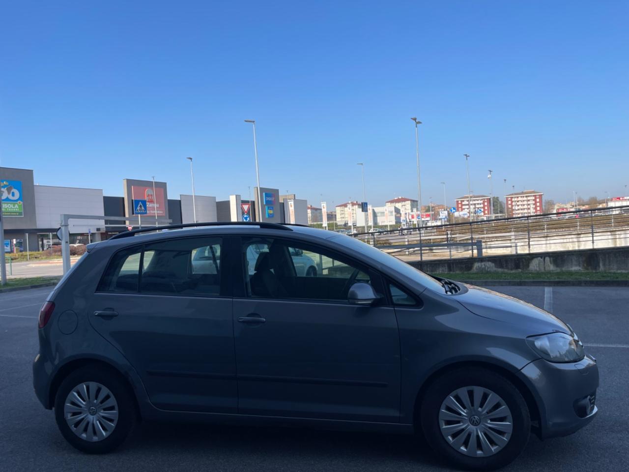 Volkswagen Golf Plus Golf 1.6 5p. Highline BiFuel