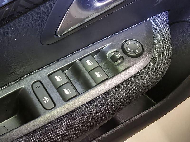 Peugeot 208 208 PureTech 100 Stop&Start 5 porte Business NAVI