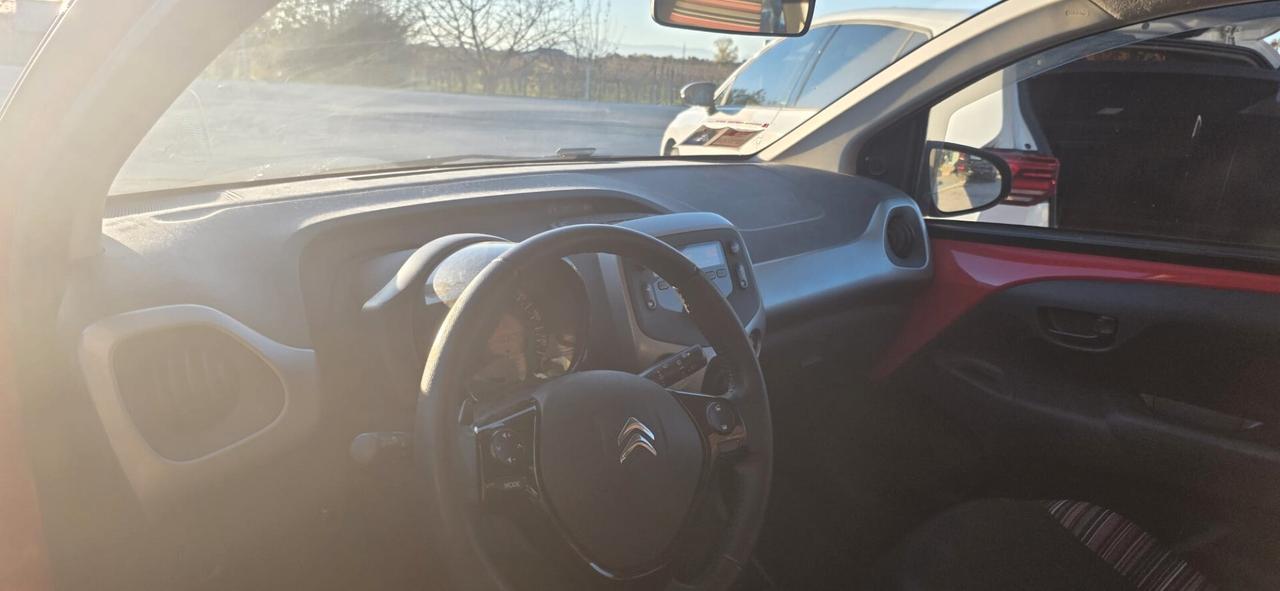 Citroen C1 VTi 68 ETG 3 porte Shine