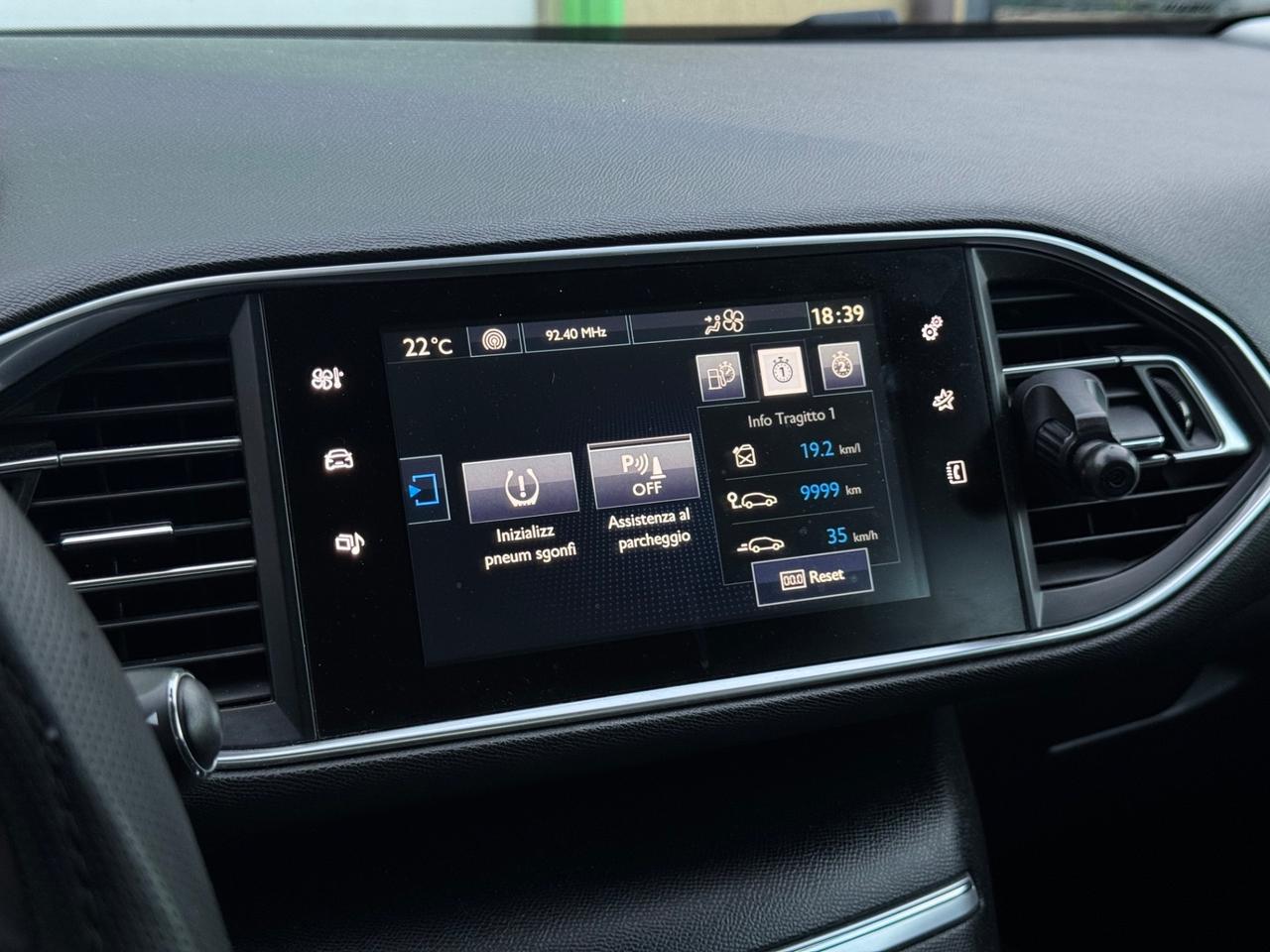 Peugeot 308 1.6 HDI 92 CV BUSINESS (68 KW) 2015 NEOPATENTATI