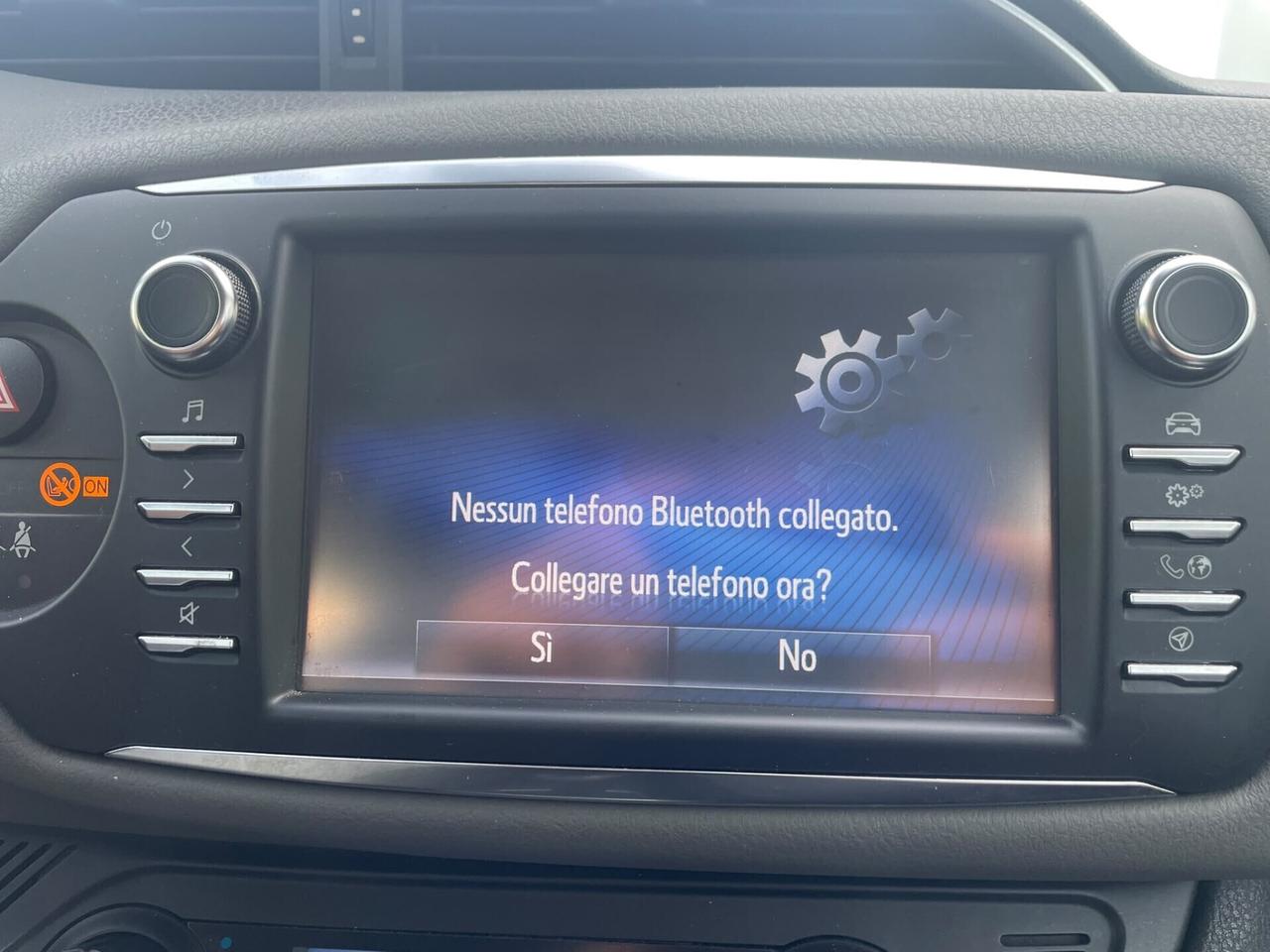 Toyota Yaris 1.5 Full Hybrid 5 porte Active 12 MESI GARANZIA