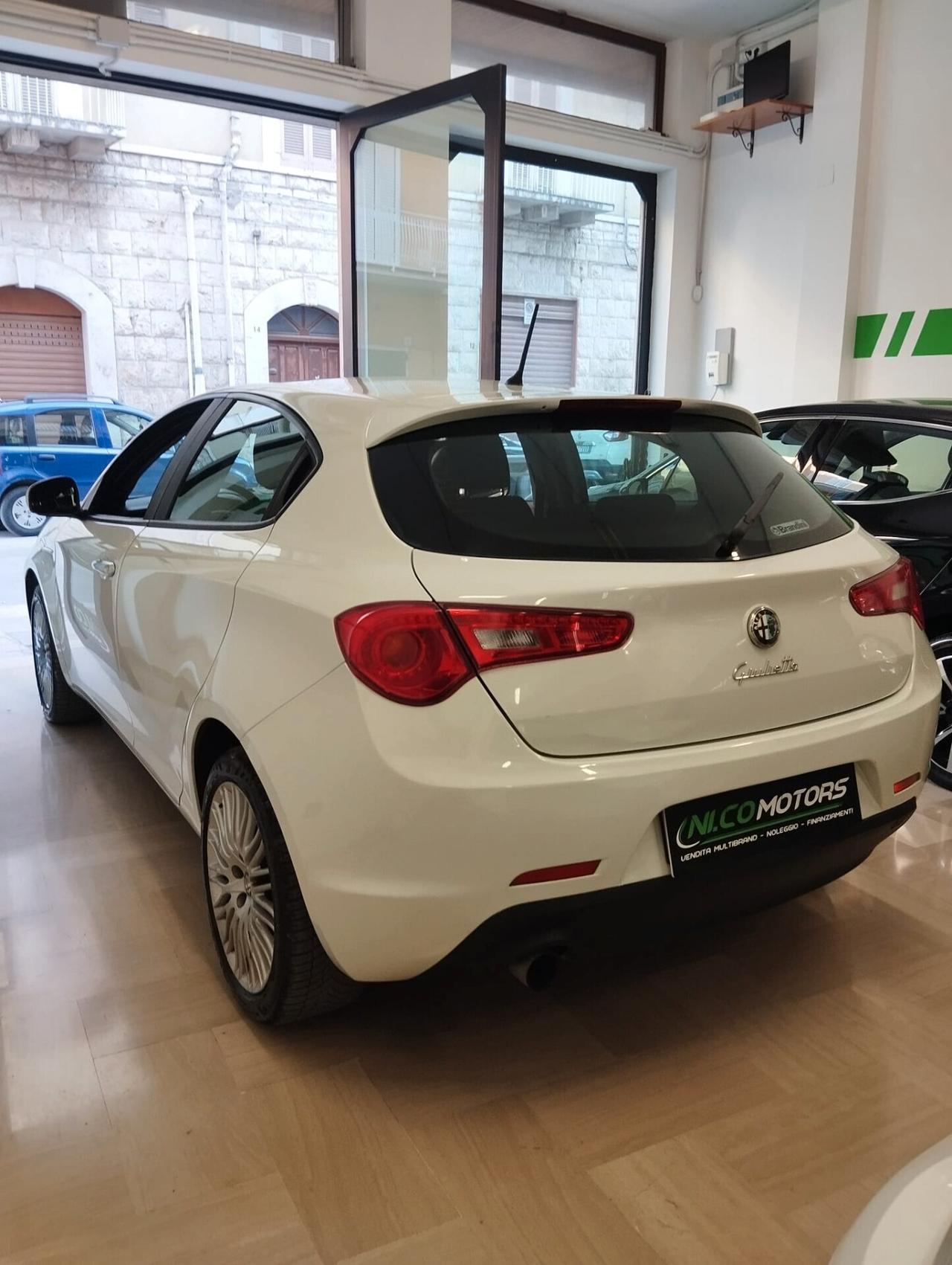Alfa Romeo Giulietta 1.4 Turbo 105 CV