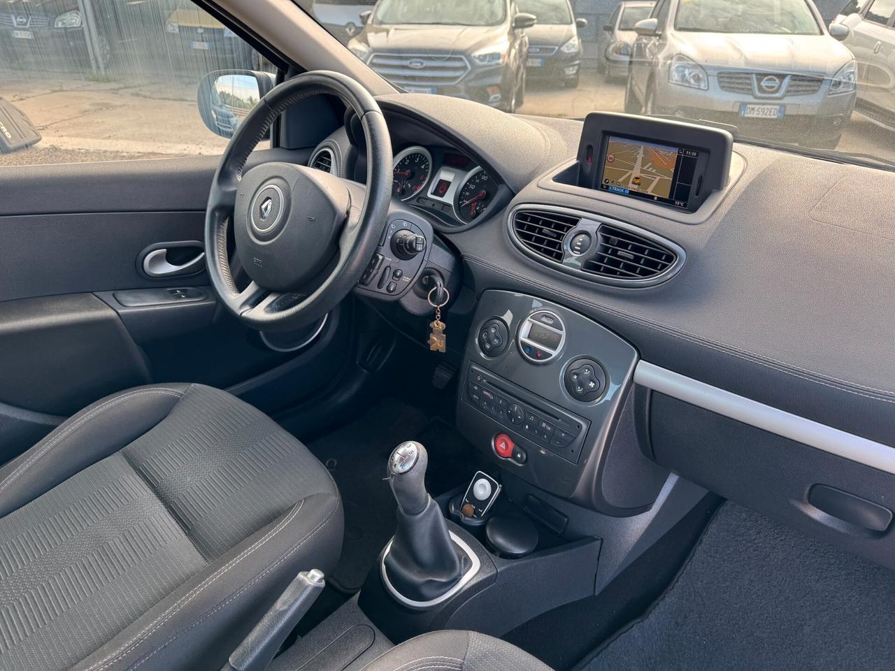 Renault Clio 1.5 dCi 75CV 5 p Dynamique - 2011