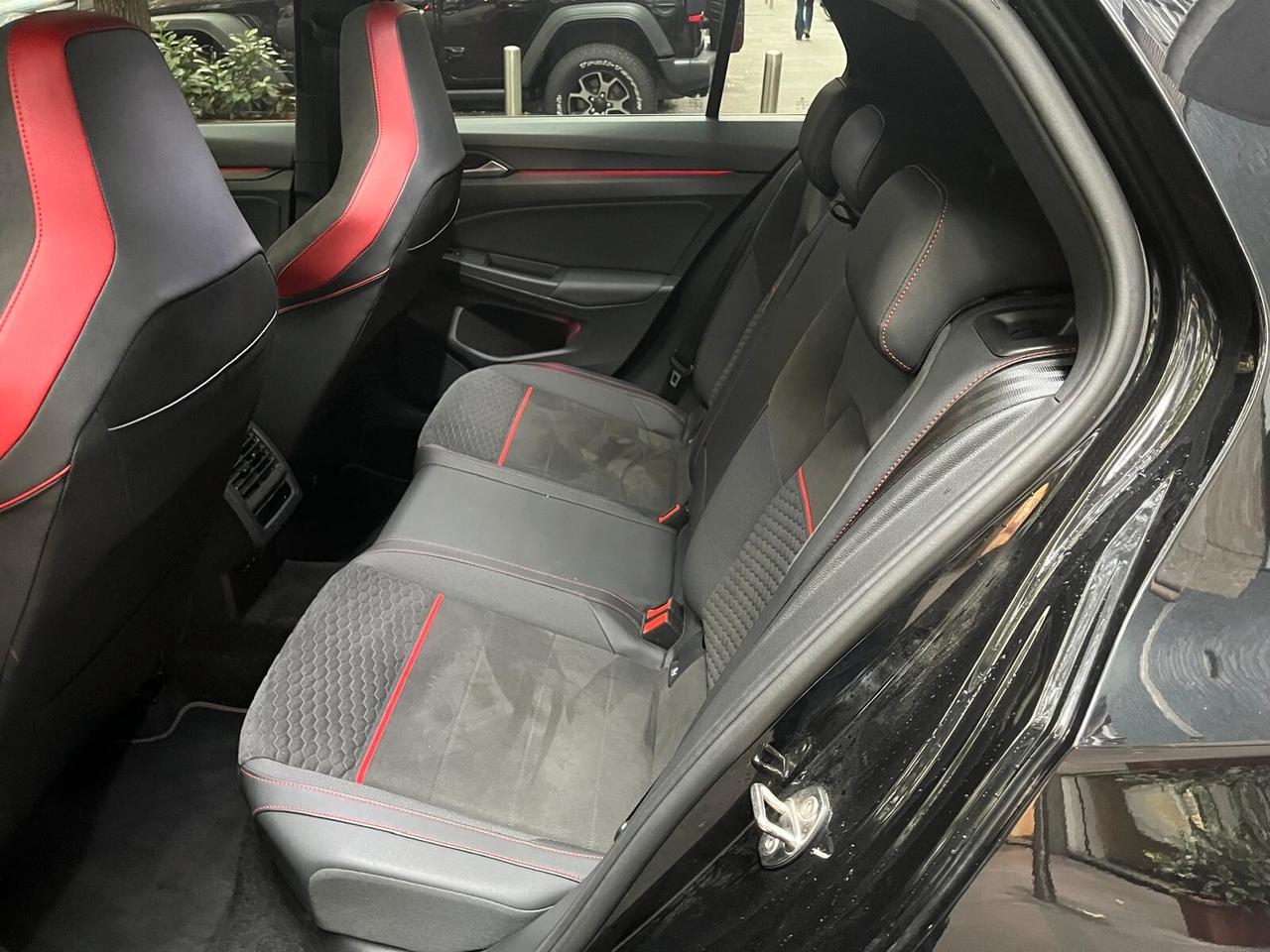 Volkswagen Golf GTI 2.0 TSI CLUB SPORT 45