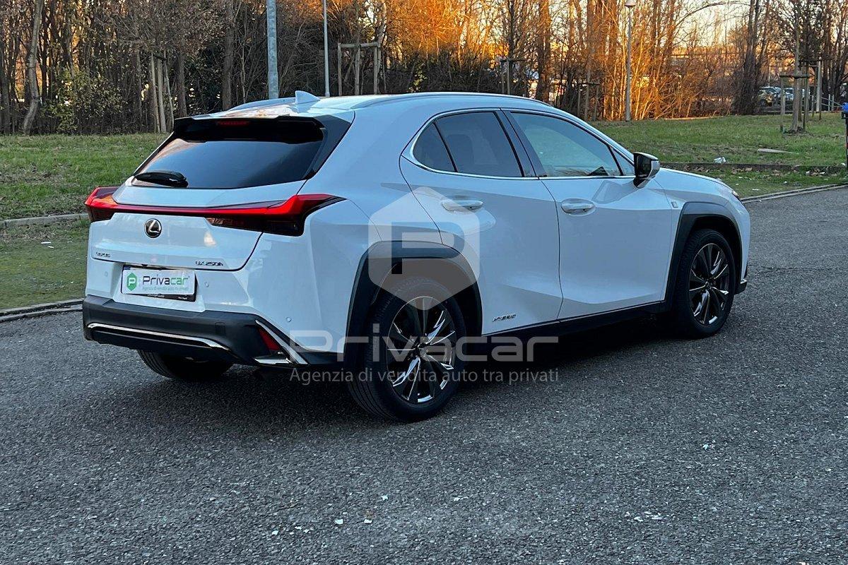 LEXUS UX Hybrid F Sport