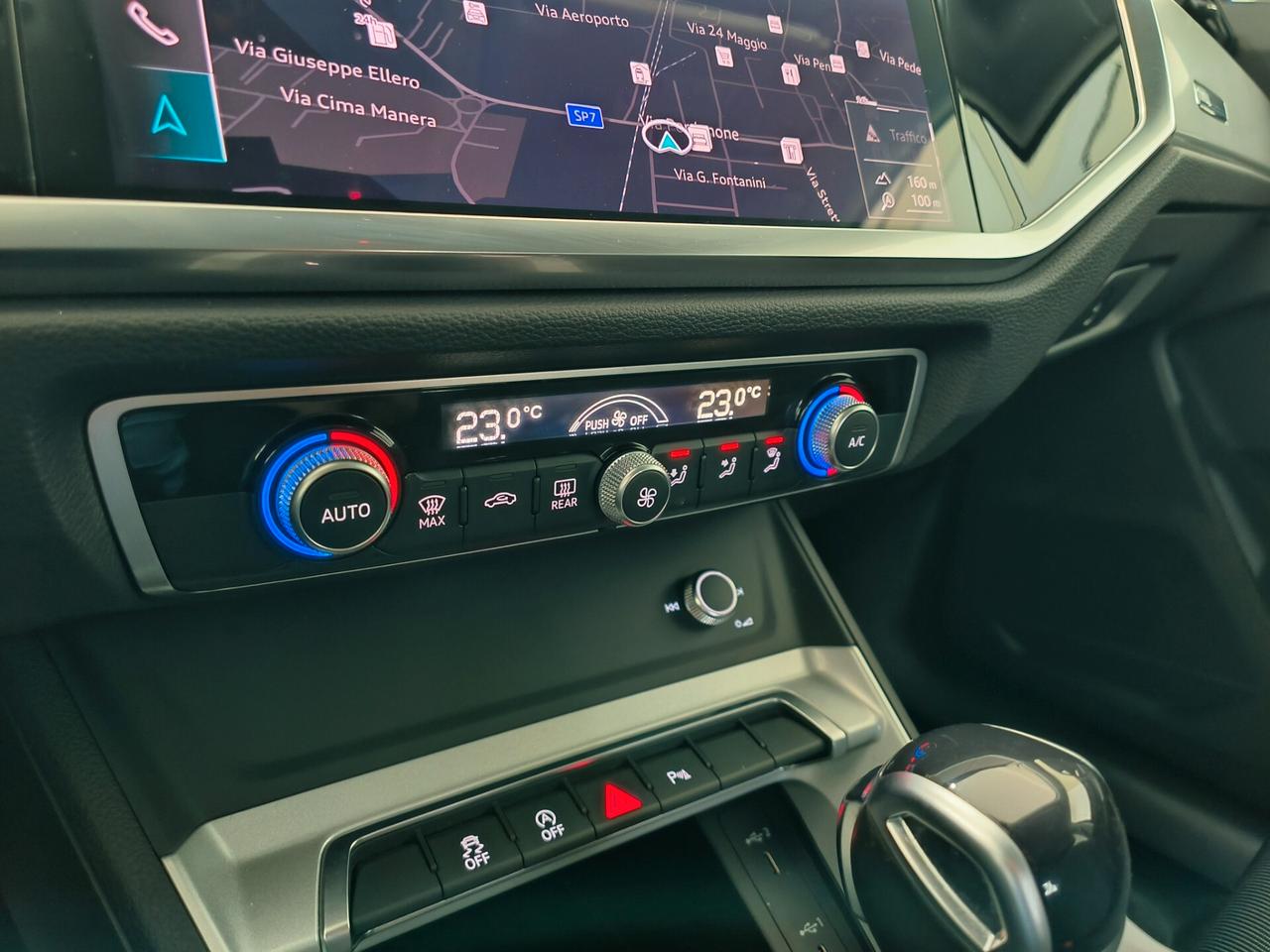 Audi Q3 35 TDI S tronic Business