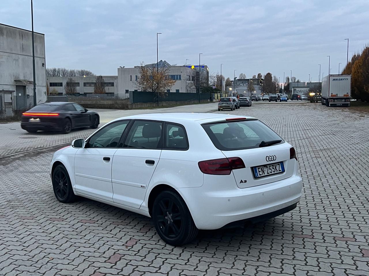Audi A3 SPB 1.6 TDI CR F.AP. Young Edition