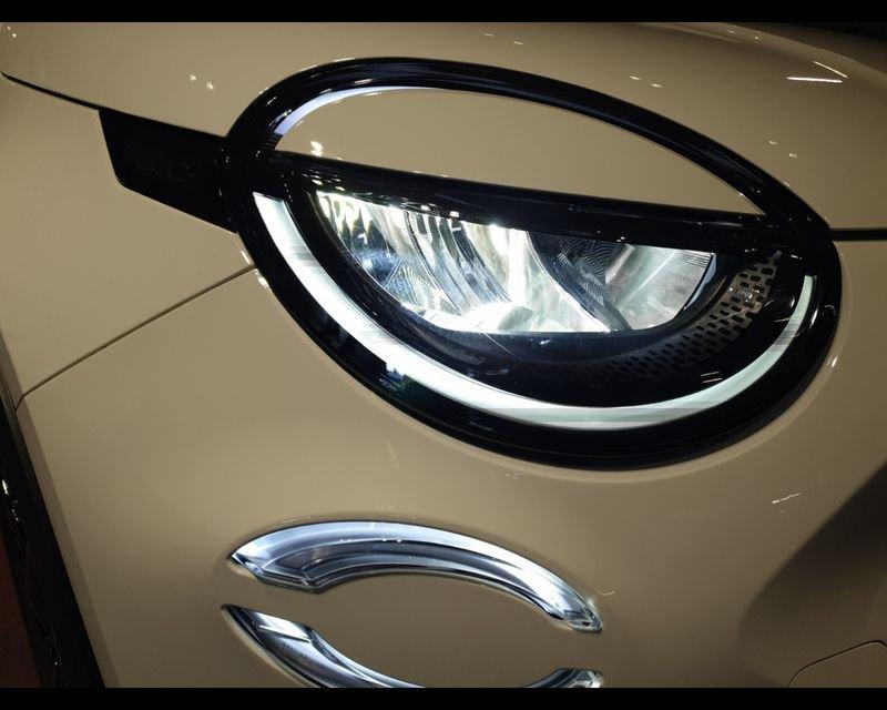 FIAT 600 (2023-->) Hybrid 145 CV DCT MHEV