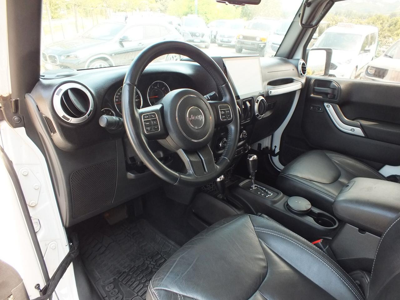 JEEP WRANGLER 2.8 CRD DPF SAHARA AUTOM.