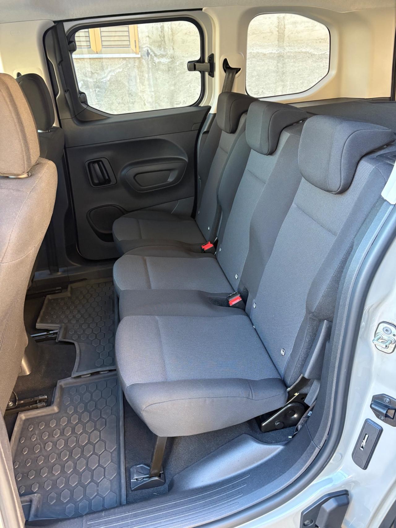 Peugeot Rifter BlueHDi 100 S&S Allure Standard