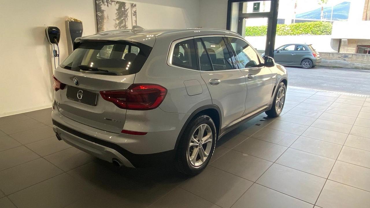 BMW X3 G01 2017 - X3 xdrive30d Business Advantage 265cv auto