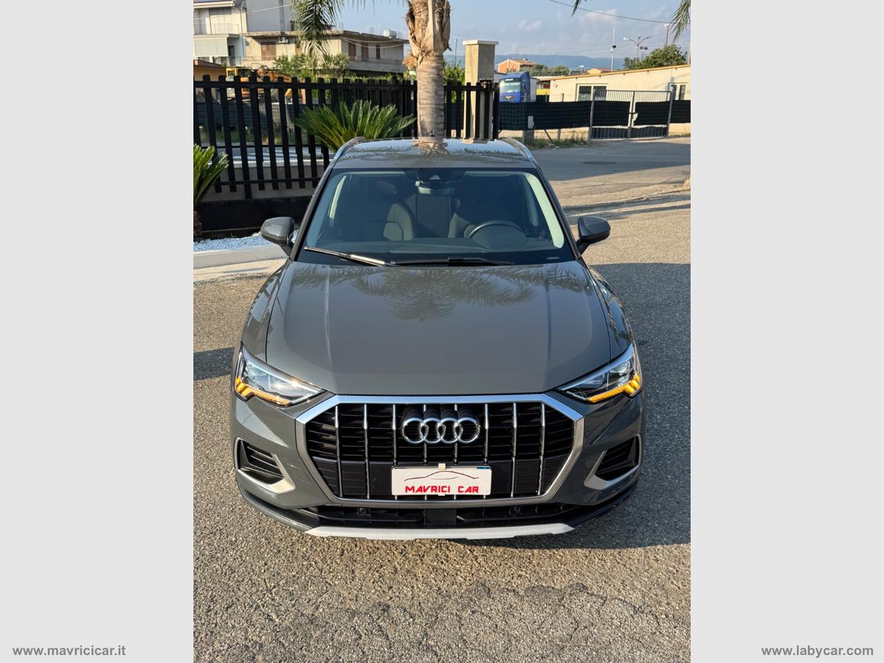 AUDI Q3 35 TDI S tronic Business Advanced