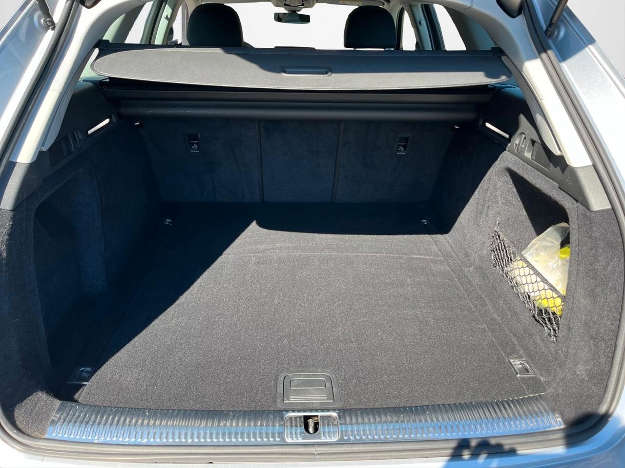 Audi A4 Avant 30 TDI/136 CV S tronic Business