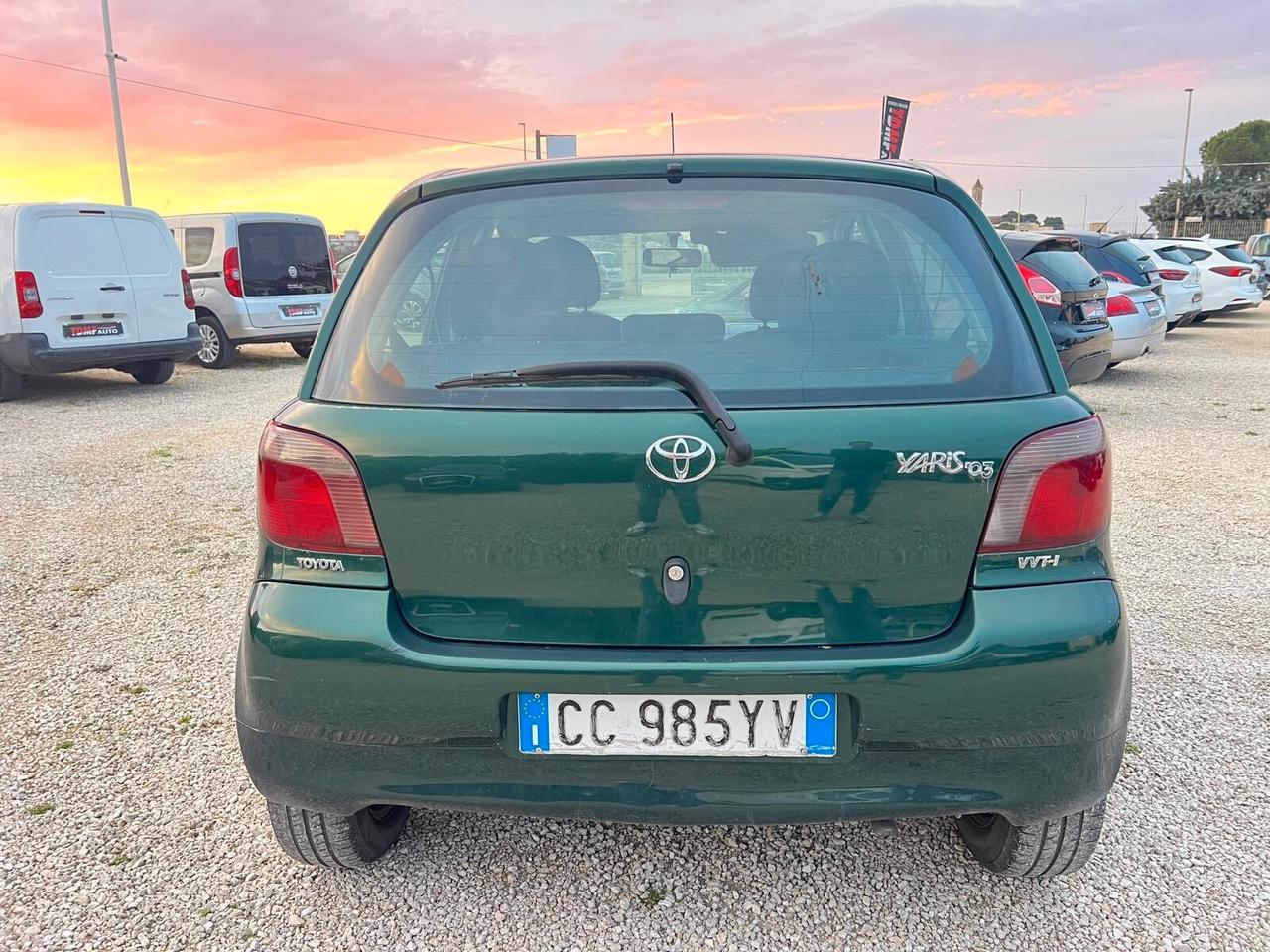 Toyota Yaris 1.0i 16V cat 5 porte