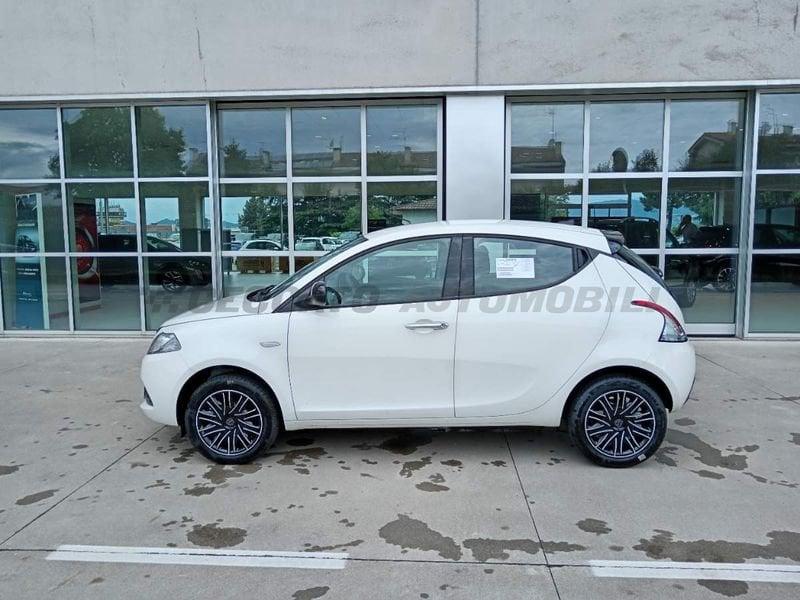 Lancia Ypsilon 1.0 firefly hybrid Oro s&s 70cv