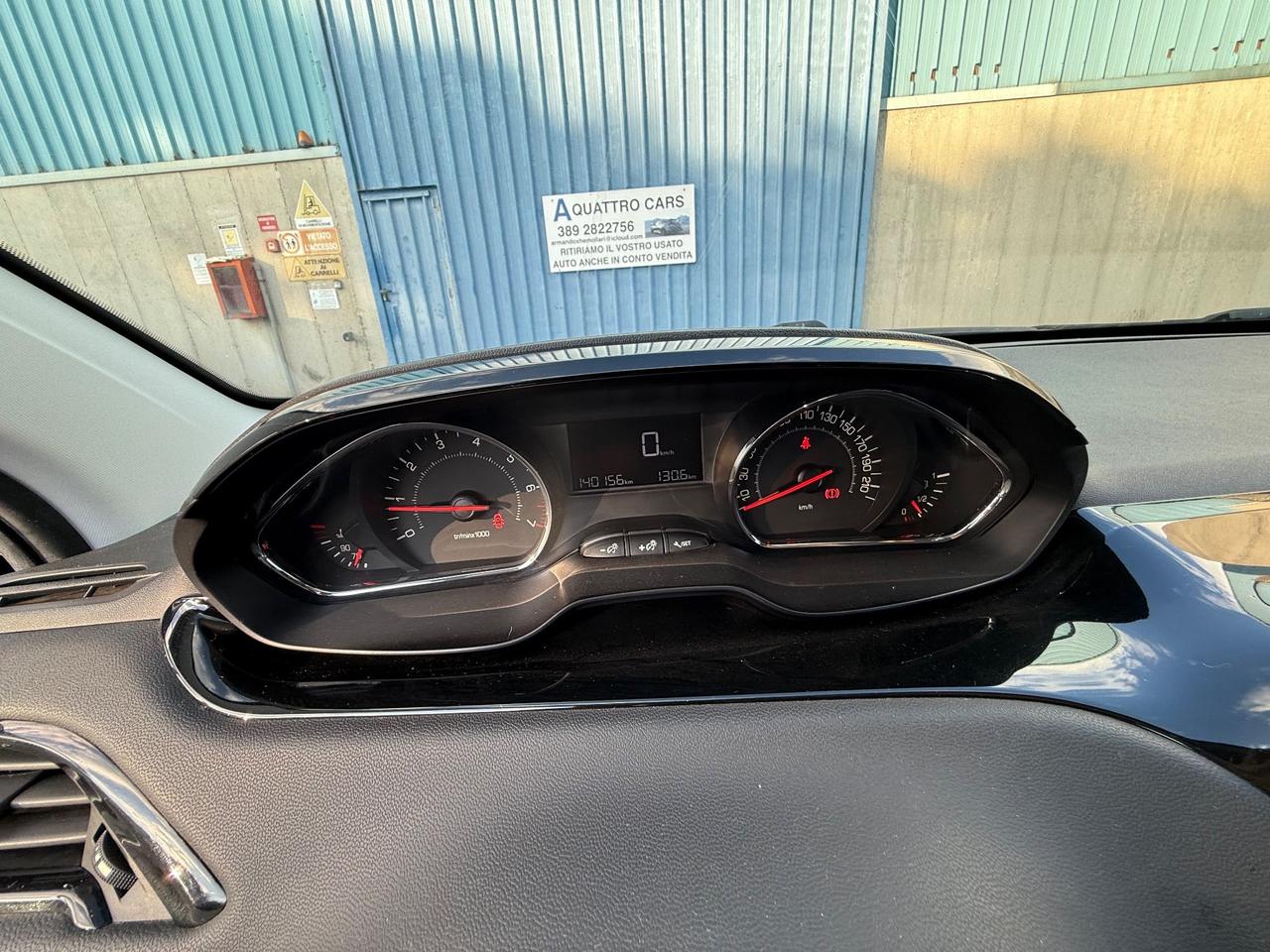 Peugeot 208 1.2 VTi 82 CV 5 porte Access
