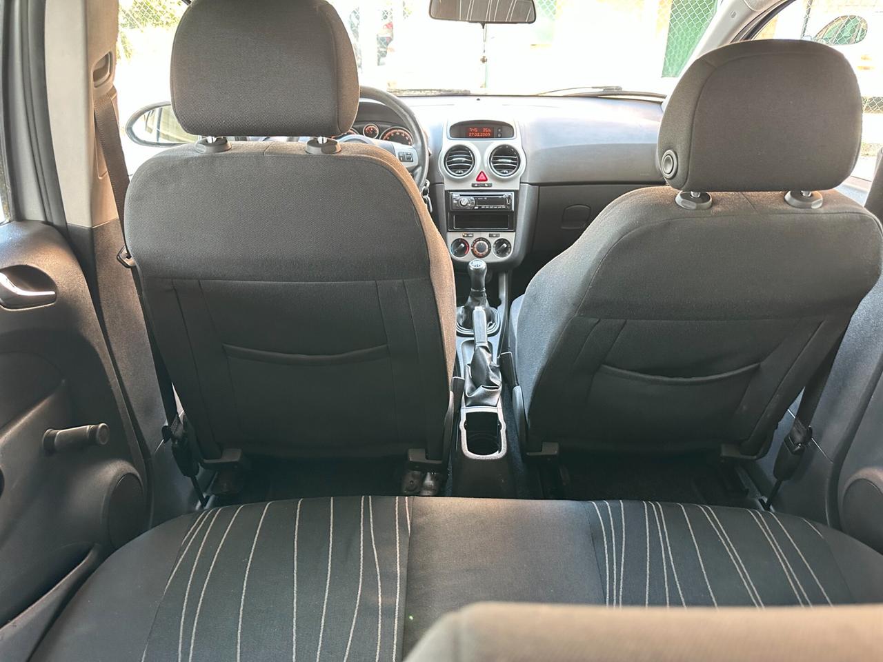 Opel Corsa 1.2 Neopatentati (12 RATE)