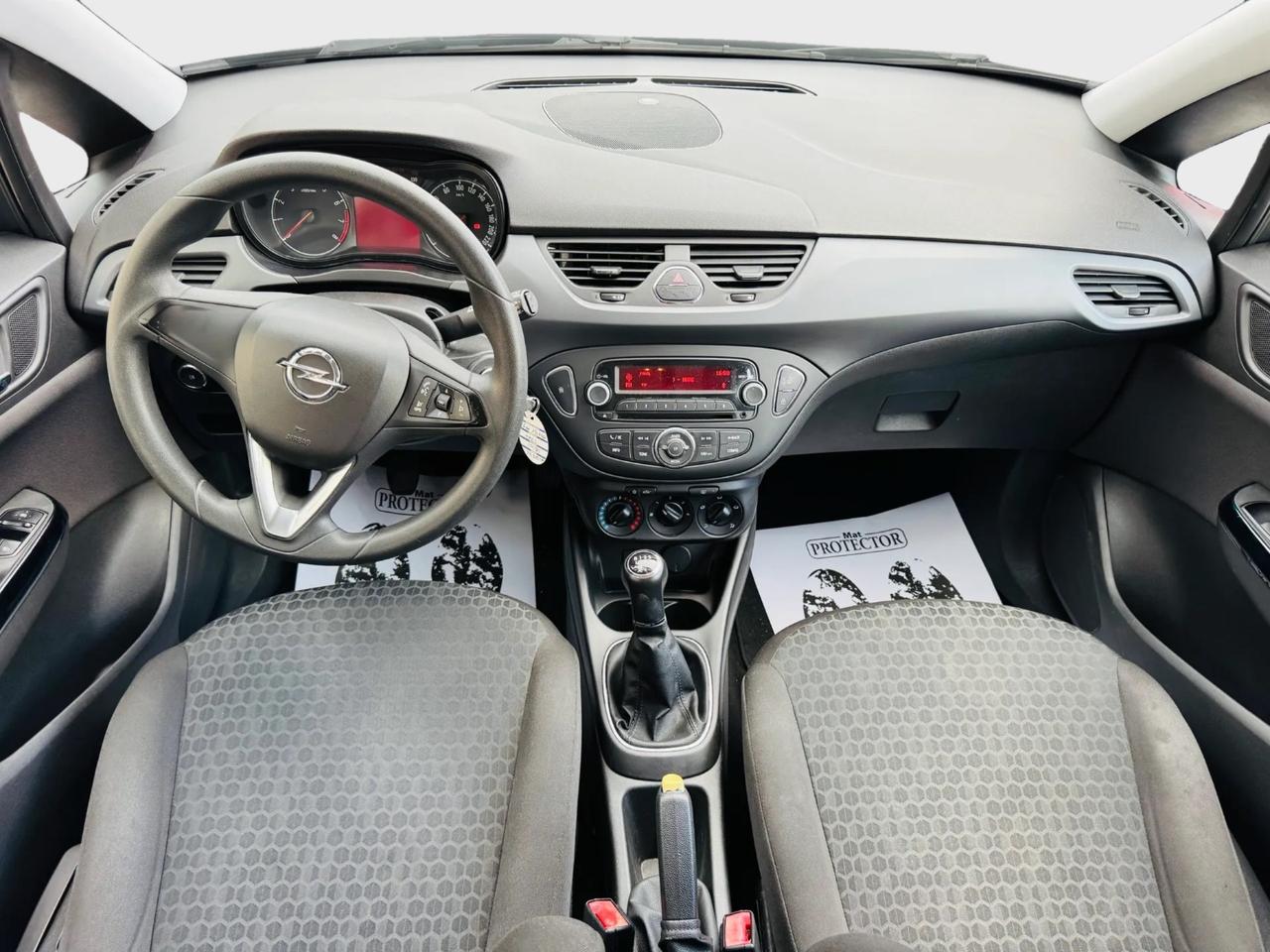 Opel Corsa 1.2 benzina anno 2017 130.000km neo
