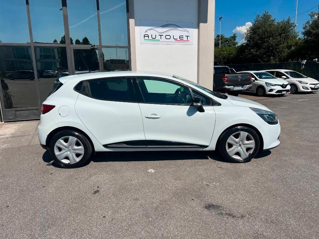 Renault Clio 1.2 Wave 75cv