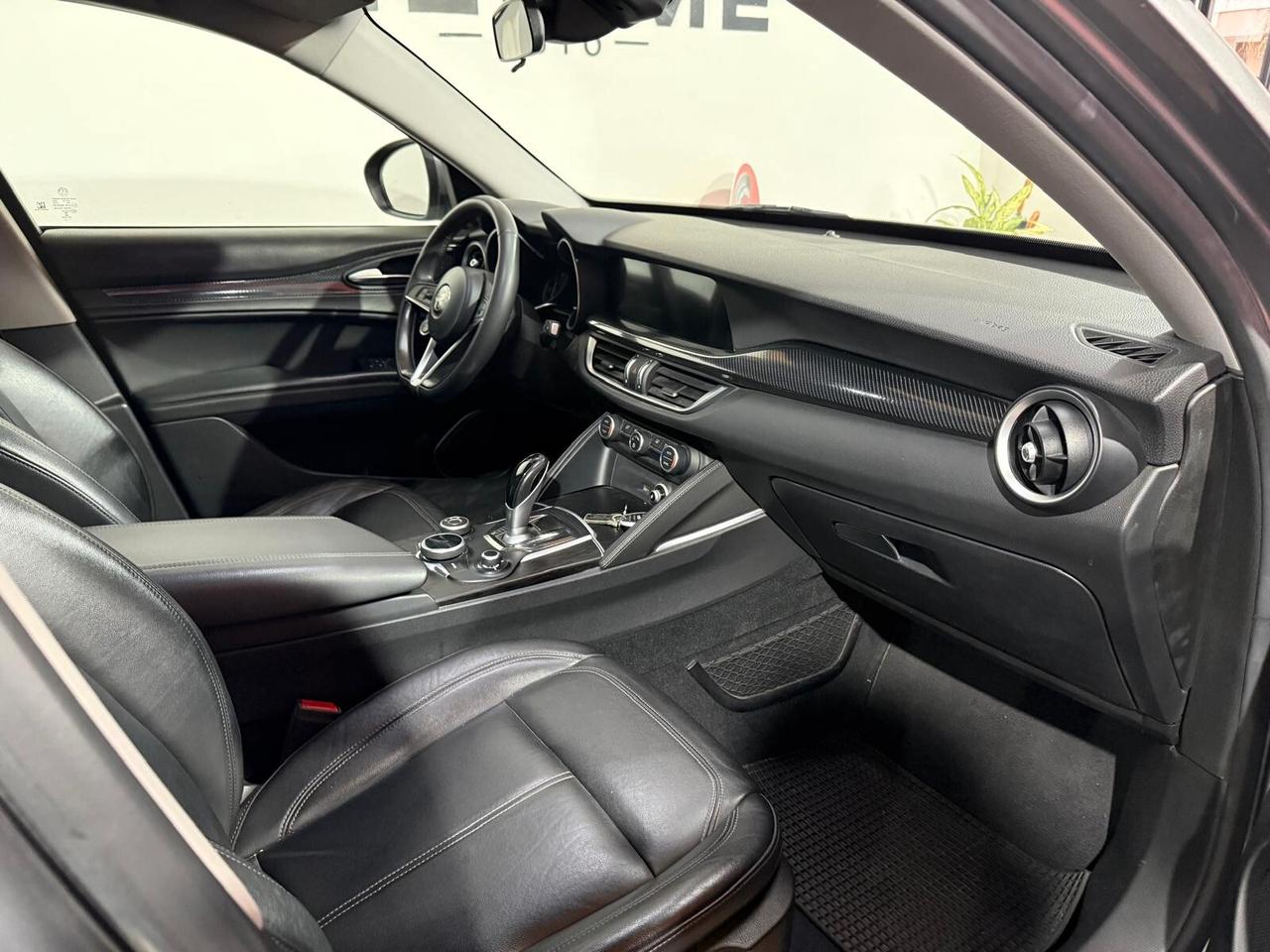 Alfa Romeo Stelvio 2.2 Turbodiesel 210 CV AT8 Q4 Super