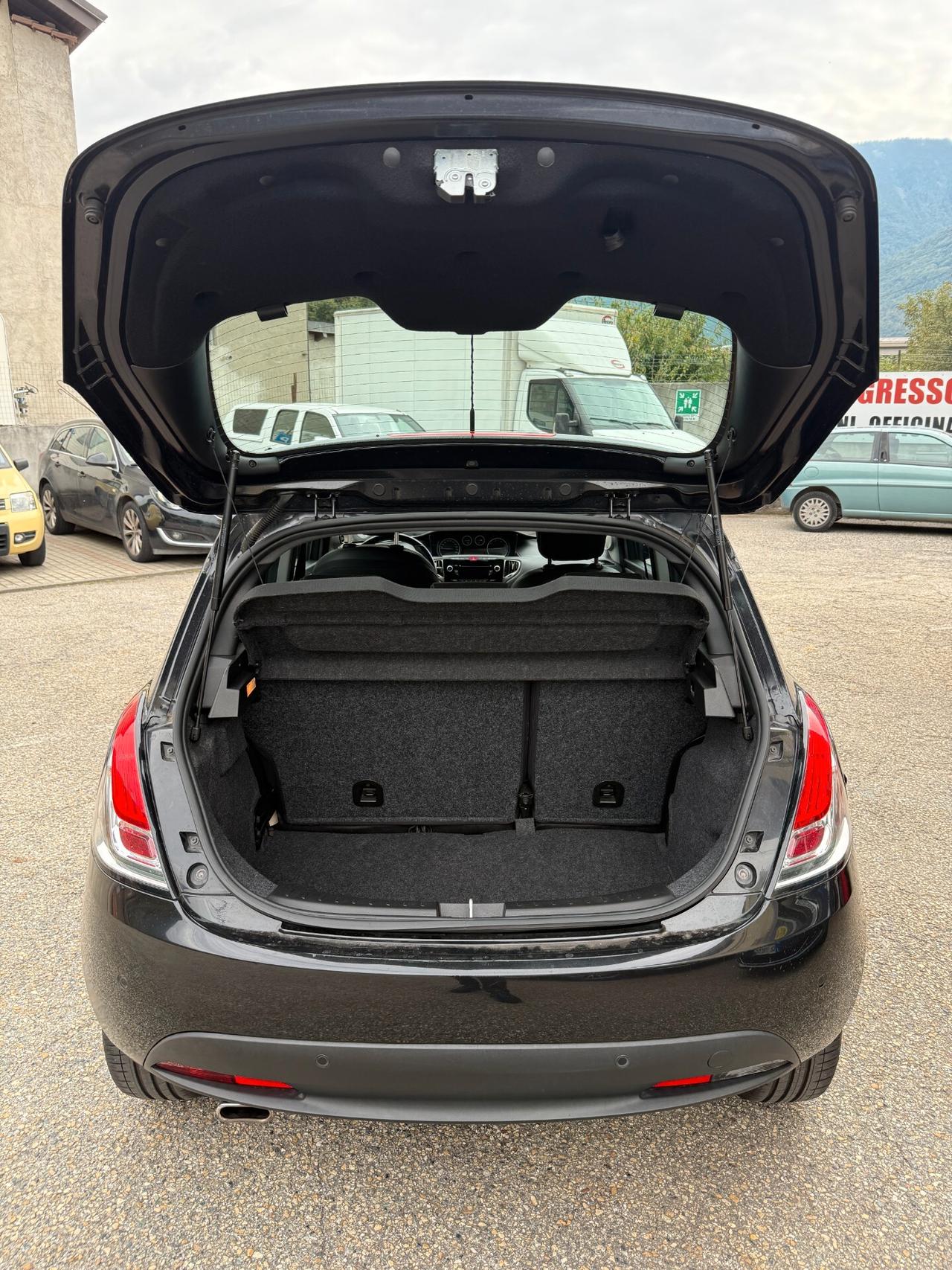 Lancia Ypsilon 1.3 MJT 16V 95 CV 5 porte S&S Platinum