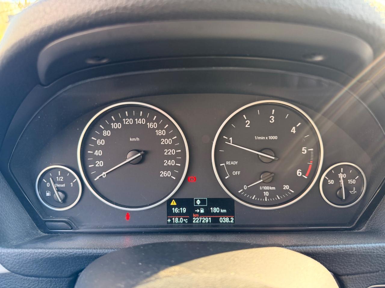 Bmw 318d Touring Luxury 2013