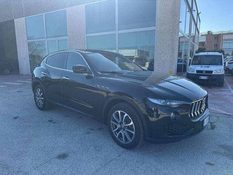 Maserati Levante V6 Diesel 275 CV AWD