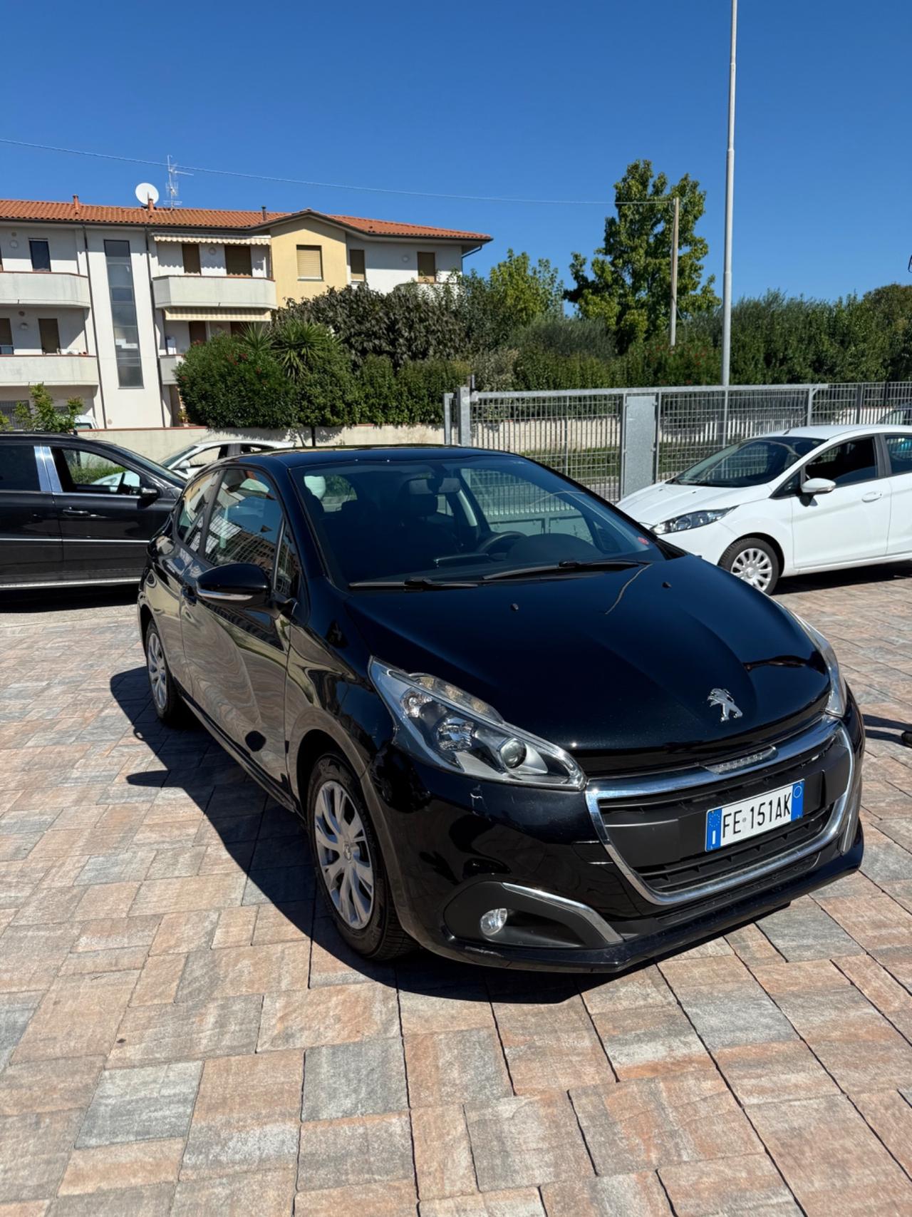 Peugeot 208 2016