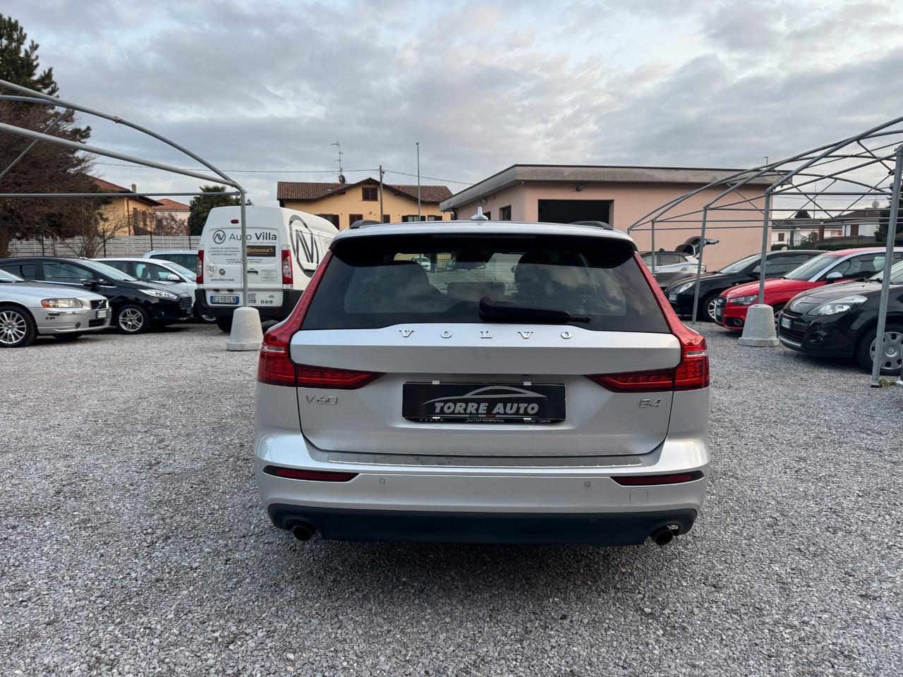 Volvo V60 B4 (d) Geartronic Momentum Business