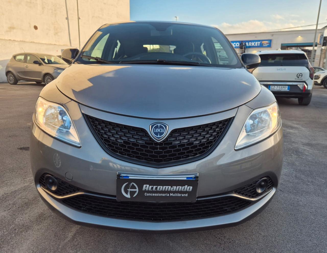 Lancia Ypsilon 1.2 69 CV Gold