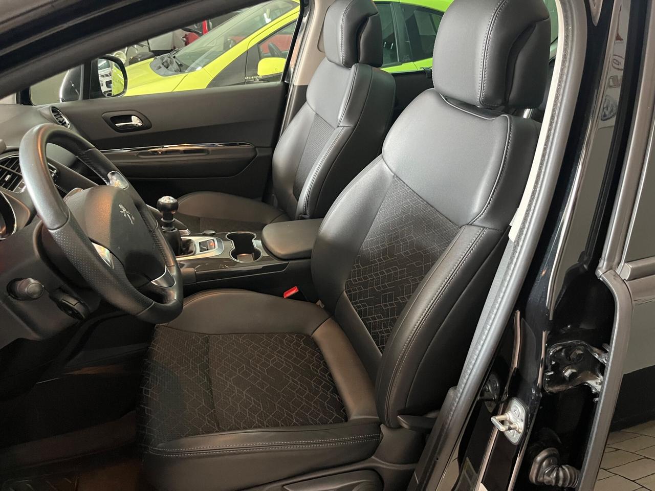 Peugeot 3008 1.6 benzina allure 73000 km 2015