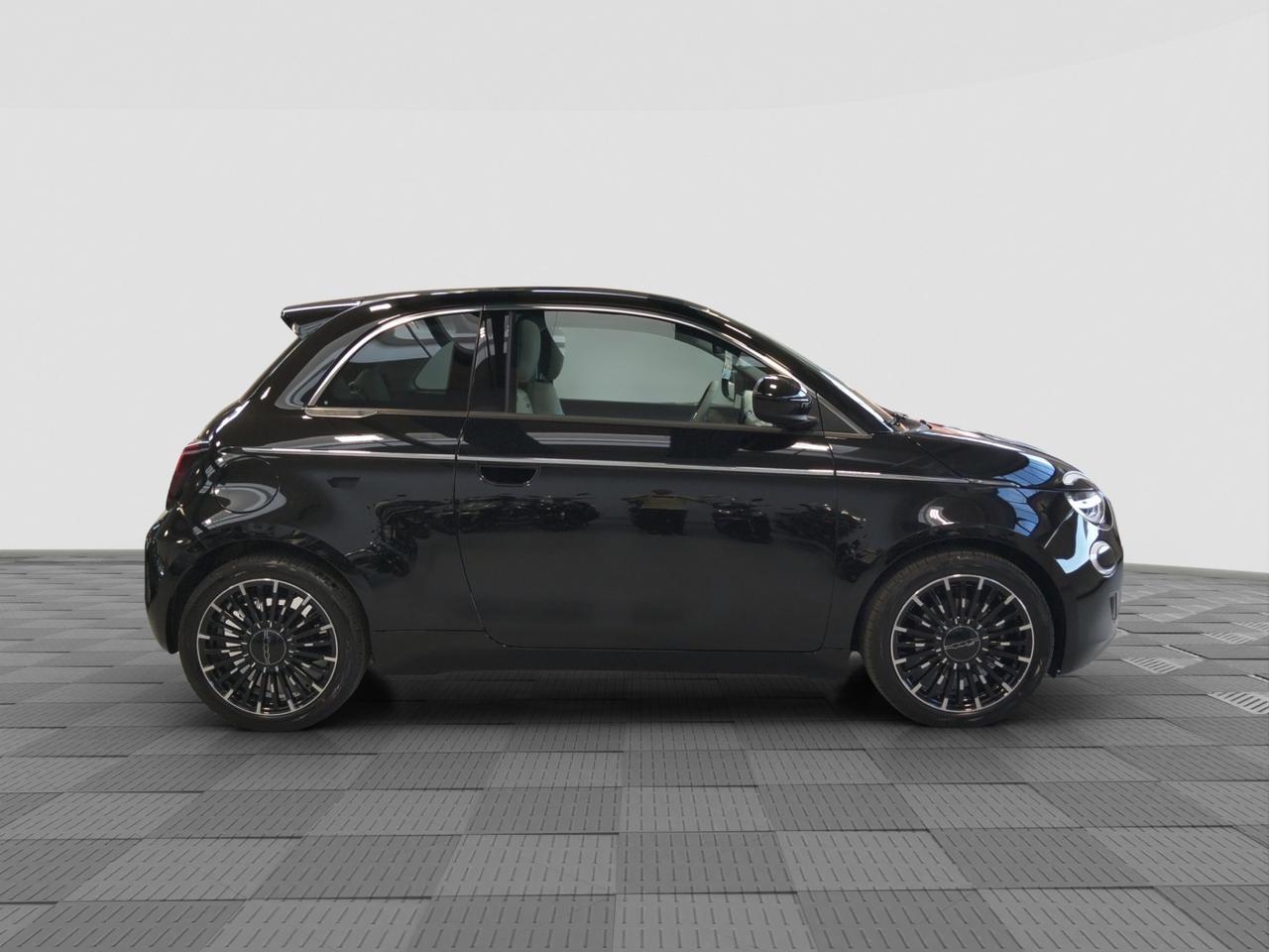 FIAT 500 (2020--->) 500 Berlina Hybrid La Prima