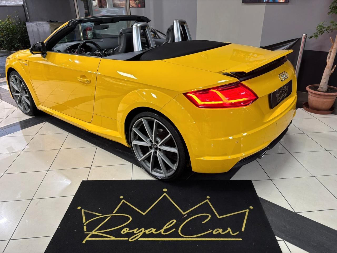 Audi TT Roadster 2.0 TDI ultra S line