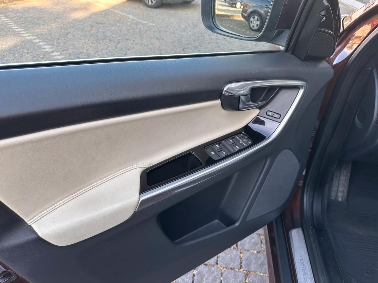 Volvo XC 60 XC60 D5 AWD Geartronic Inscription