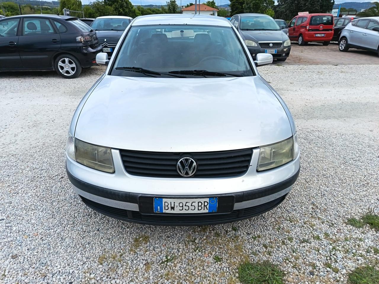 VOLKSWAGEN PASSAT .9 TDI 116 CV – MOTORE COMPLETAMENTE RIFATTO OCCASIONE