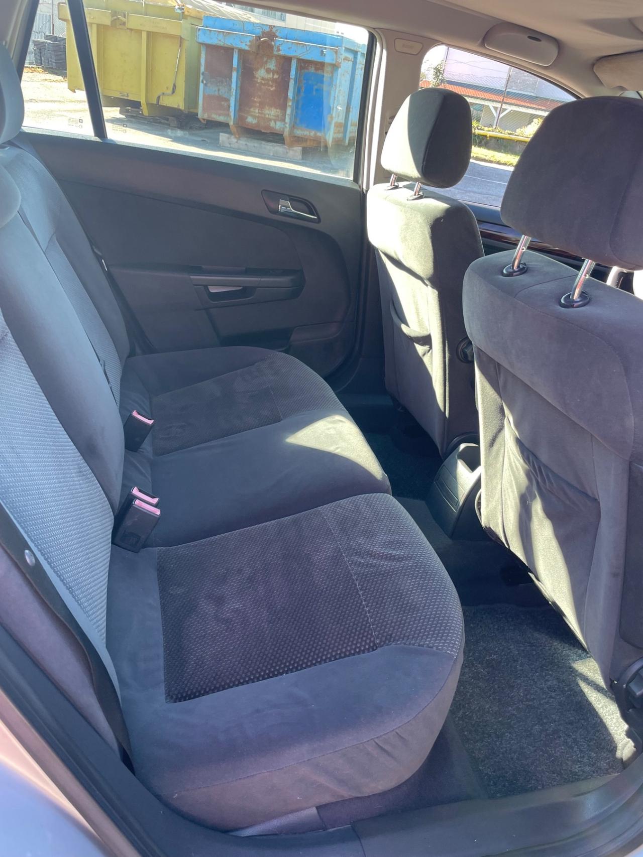 Opel Astra 1.6 16V Twinport 5 porte Cosmo