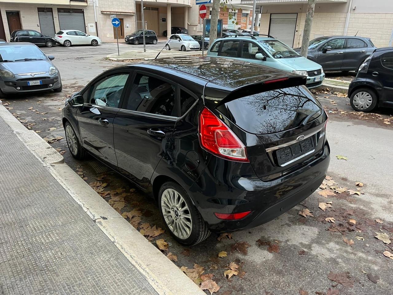 Ford Fiesta 1.5 TDCi 75CV 5 porte Titanium