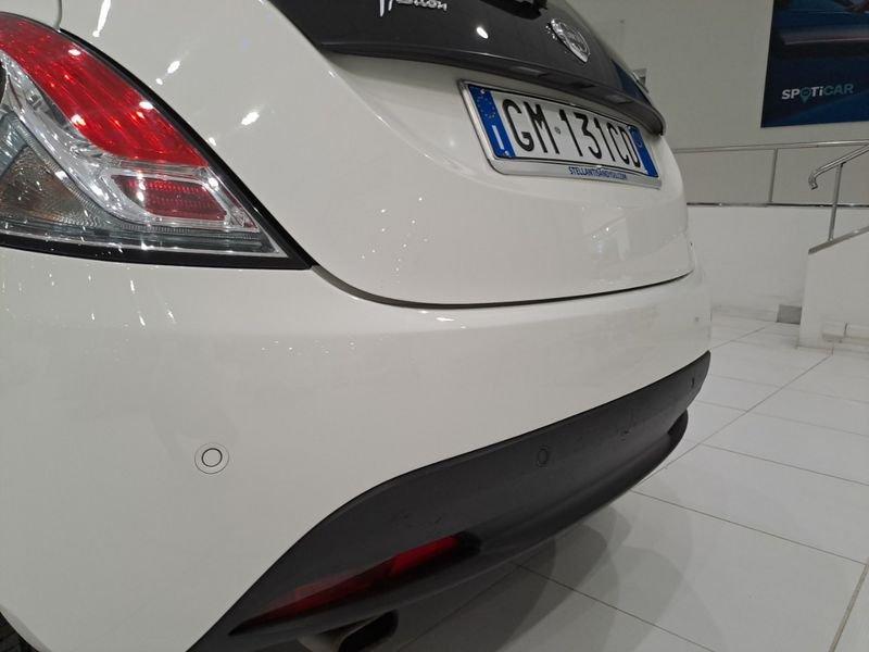 Lancia Ypsilon 1.0 FireFly 70cv S&S Hybrid GOLD