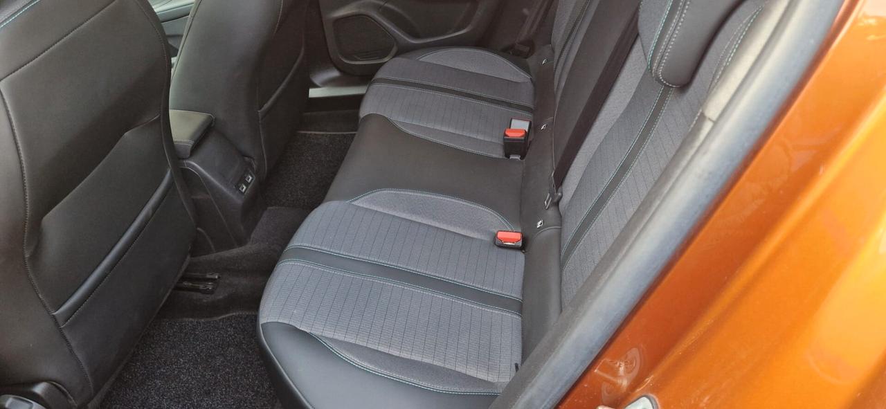 Peugeot 2008 PureTech 100 S&S Allure