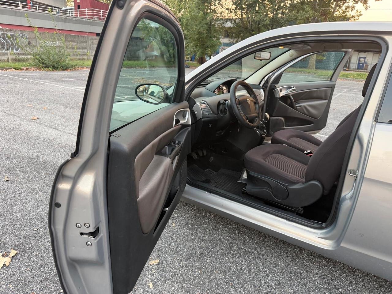Lancia Ypsilon 1.4 Platino Ecochic GPL